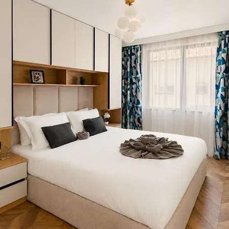 Daire Modern & Stylish 1bd Retreat With Balcony By Flat Manаger Filibe