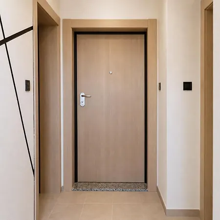 Daire Modern & Stylish 1bd Retreat With Balcony By Flat Manаger Filibe
